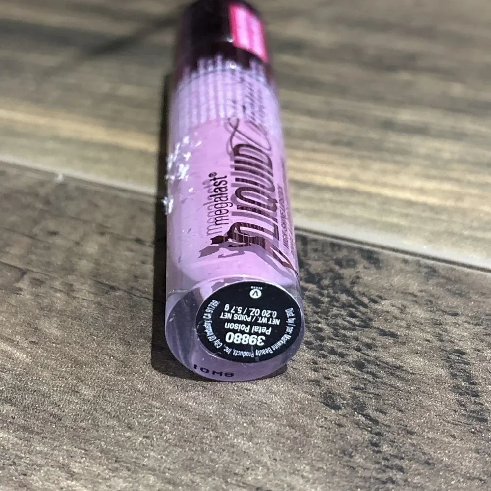 New wet n wild MegaLast Catsuit High-Shine liquid Lipstick Petal Poison 39880